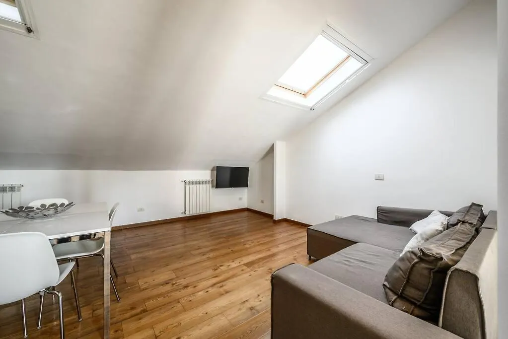 Buenos Aires' Nest - 10 Minutes From Duomo With Terrace Apartment Milan Italy