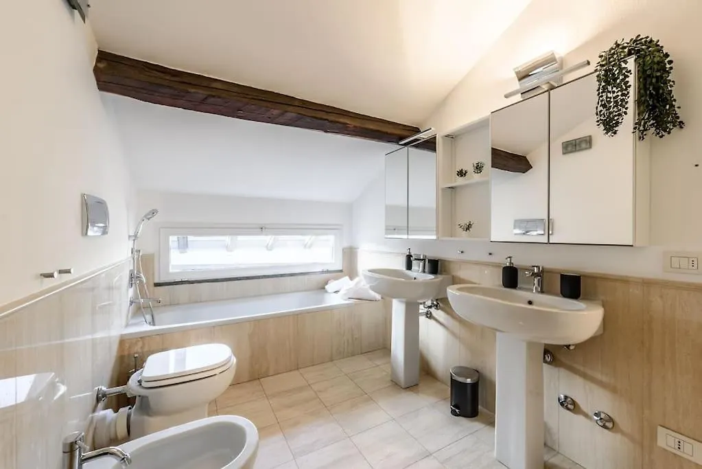 Buenos Aires' Nest - 10 Minutes From Duomo With Terrace Apartment Milan